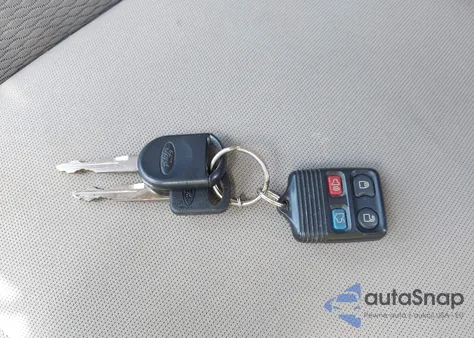 2008 Ford Focus Se/Ses from USA, damaged, VIN 1FAHP33N88W139492